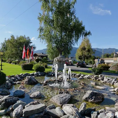 Comfortable Holiday Near Lake In Salzburg בית נופש *