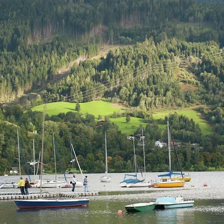 בית נופש Comfortable Holiday Near Lake In Salzburg